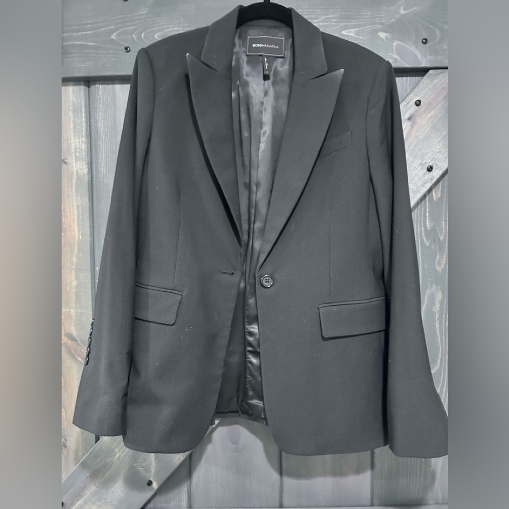 BCBG blazer black!!
